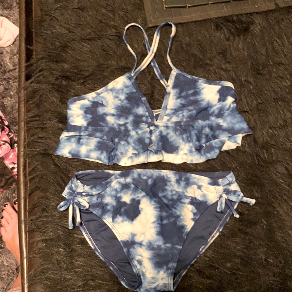 🎉SOLD🎉🛍2/$35 EUC GAP TIE DYE GIRLS SWIMSUIT